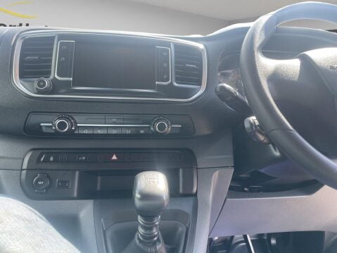 Vauxhall Vivaro 2.0 Turbo D 3100 Dynamic L1 H1 Euro 6 (s/s) 6dr 15