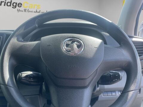 Vauxhall Vivaro 2.0 Turbo D 3100 Dynamic L1 H1 Euro 6 (s/s) 6dr 23