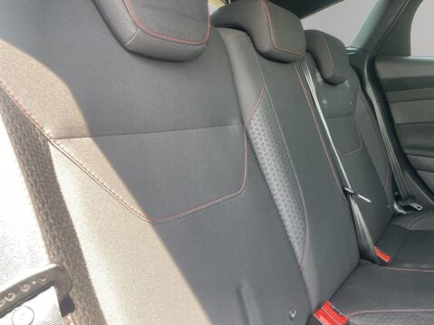 Ford Focus 1.0T EcoBoost ST-Line Euro 6 (s/s) 5dr 12