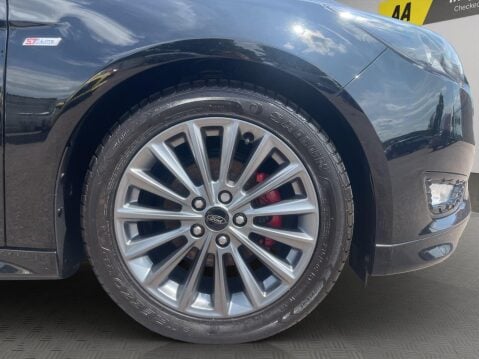 Ford Focus 1.0T EcoBoost ST-Line Euro 6 (s/s) 5dr 21