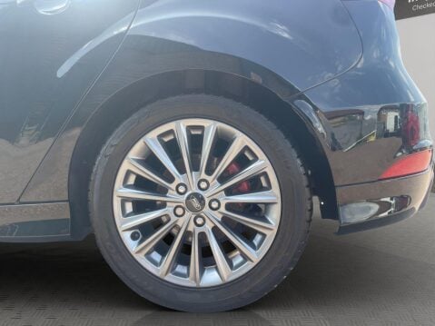 Ford Focus 1.0T EcoBoost ST-Line Euro 6 (s/s) 5dr 22