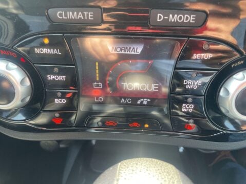 Nissan Juke 1.6 Tekna XTRON Euro 5 5dr 23