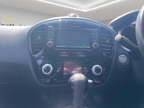 Nissan Juke 1.6 Tekna XTRON Euro 5 5dr 28