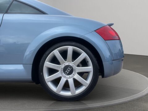 Audi TT 1.8T quattro 2dr 23