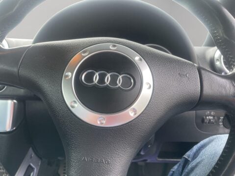 Audi TT 1.8T quattro 2dr 33