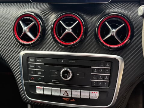 Mercedes-Benz A Class 2.0 A45 AMG SpdS DCT 4MATIC Euro 6 (s/s) 5dr 32