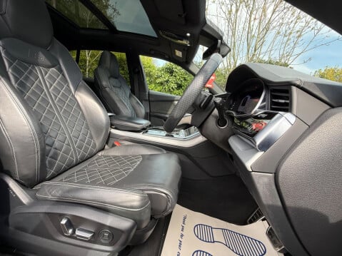 Audi SQ8 4.0 TDI V8 Tiptronic quattro Euro 6 (s/s) 5dr 19
