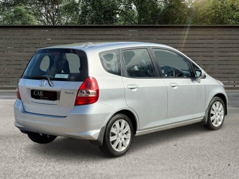 Honda Jazz 1.4 i-DSI SE CVT-7 5dr 16