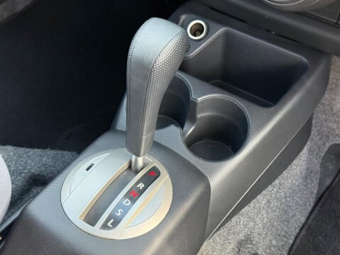 Honda Jazz 1.4 i-DSI SE CVT-7 5dr 29