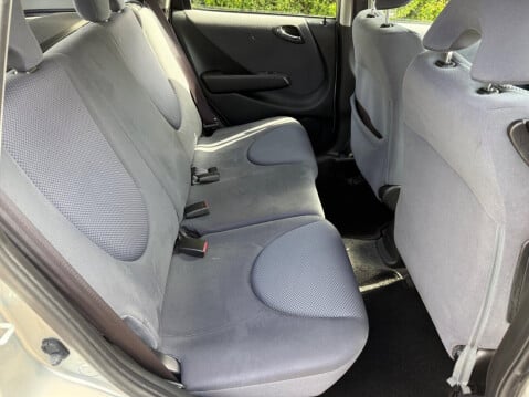 Honda Jazz 1.4 i-DSI SE CVT-7 5dr 23