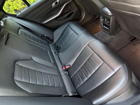 BMW 3 Series 2.0 330e 12kWh M Sport Auto Euro 6 (s/s) 4dr 25