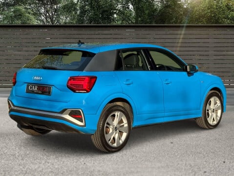 Audi Q2 2.0 TDI 30 S line S Tronic Euro 6 (s/s) 5dr 16