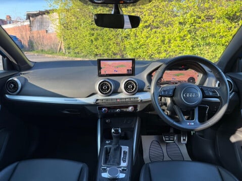 Audi Q2 2.0 TDI 30 S line S Tronic Euro 6 (s/s) 5dr 28