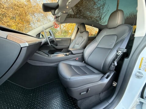 Tesla Model Y (Dual Motor) Long Range Auto 4WDE 5dr 22