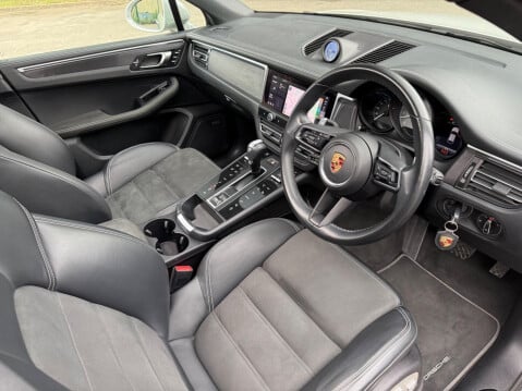 Porsche Macan 2.9T V6 GTS PDK 4WD Euro 6 (s/s) 5dr 17