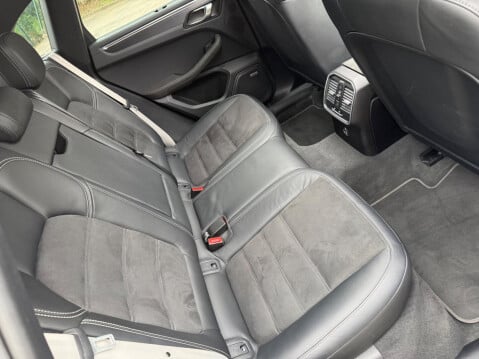 Porsche Macan 2.9T V6 GTS PDK 4WD Euro 6 (s/s) 5dr 25