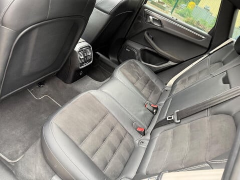 Porsche Macan 2.9T V6 GTS PDK 4WD Euro 6 (s/s) 5dr 27