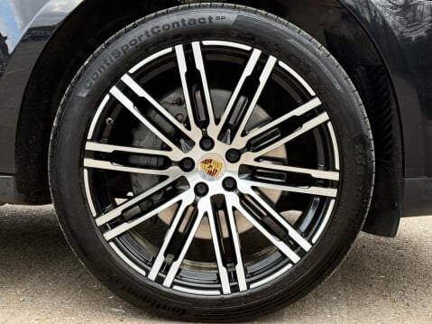Porsche Macan 3.0T V6 S PDK 4WD Euro 6 (s/s) 5dr 38