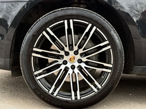 Porsche Macan 3.0T V6 S PDK 4WD Euro 6 (s/s) 5dr 39