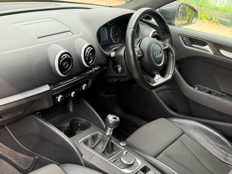Audi A3 2.0 TDI S line Euro 6 (s/s) 4dr 19