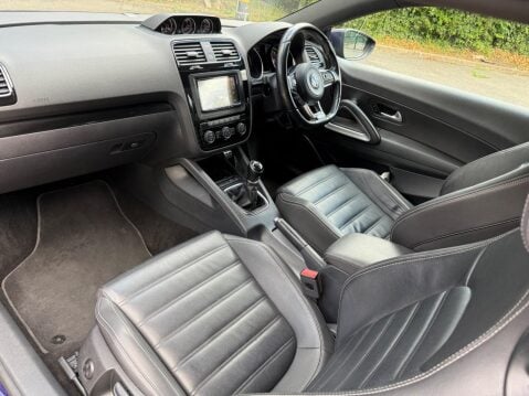Volkswagen Scirocco 2.0 TDI BlueMotion Tech R-Line Euro 6 (s/s) 3dr 20