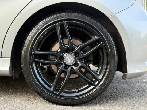 Mercedes-Benz A Class 1.5 A180d AMG Line Euro 6 (s/s) 5dr 31