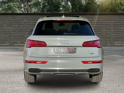 Audi Q5 2.0 TFSI 45 Black Edition S Tronic quattro Euro 6 (s/s) 5dr 14