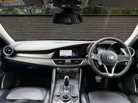 Alfa Romeo Giulia 2.2 TD Speciale Auto Euro 6 (s/s) 4dr 4
