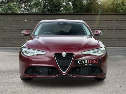 Alfa Romeo Giulia 2.2 TD Speciale Auto Euro 6 (s/s) 4dr 8