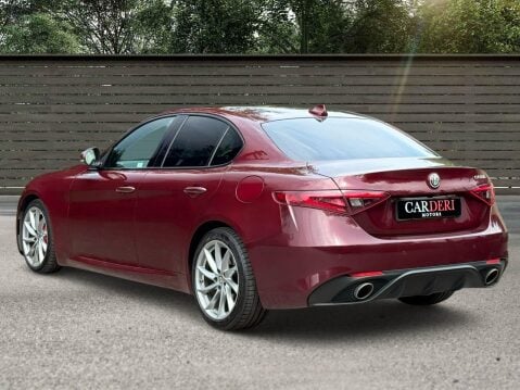 Alfa Romeo Giulia 2.2 TD Speciale Auto Euro 6 (s/s) 4dr 12