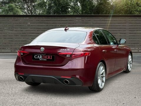 Alfa Romeo Giulia 2.2 TD Speciale Auto Euro 6 (s/s) 4dr 15