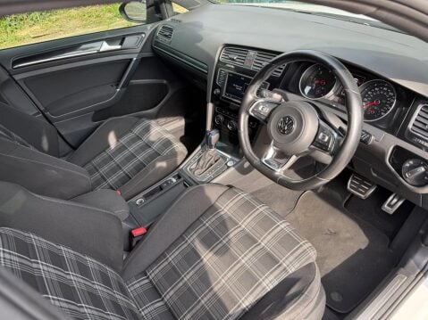 Volkswagen Golf 2.0 TDI BlueMotion Tech GTD DSG Euro 6 (s/s) 5dr 17