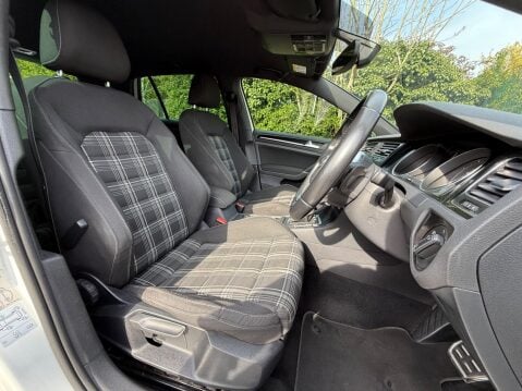 Volkswagen Golf 2.0 TDI BlueMotion Tech GTD DSG Euro 6 (s/s) 5dr 19