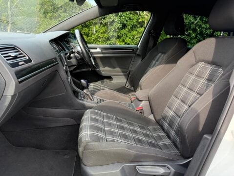 Volkswagen Golf 2.0 TDI BlueMotion Tech GTD DSG Euro 6 (s/s) 5dr 22