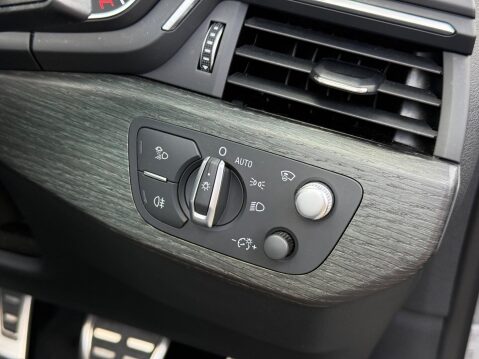 Audi A5 2.0 TDI 40 Vorsprung S Tronic Euro 6 (s/s) 2dr 34