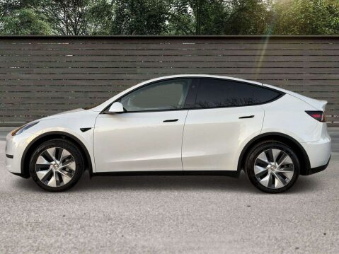 Tesla Model Y (Dual Motor) Long Range Auto 4WDE 5dr 11