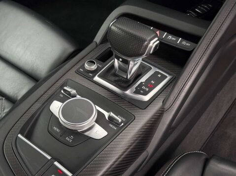 Audi R8 5.2 FSI V10 Plus S Tronic quattro Euro 6 (s/s) 2dr 31