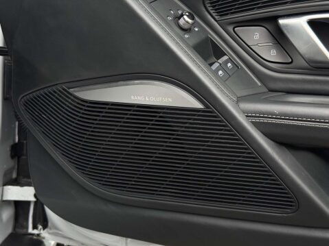 Audi R8 5.2 FSI V10 Plus S Tronic quattro Euro 6 (s/s) 2dr 34