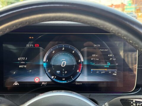 Mercedes-Benz E Class 2.0 E220d AMG Line (Premium Plus) Coupe 2dr Diesel G-Tronic+ Euro 6 (s/s) ( 34