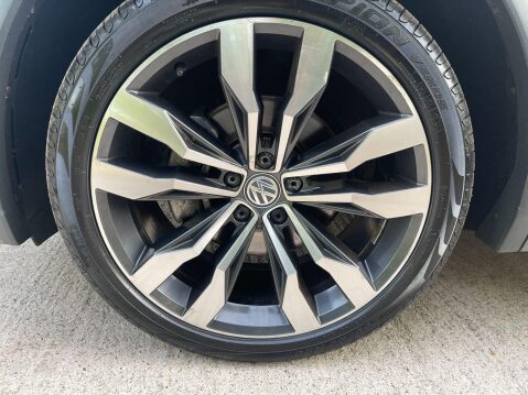 Volkswagen Tiguan Allspace 2.0 TDI R-Line DSG 4Motion Euro 6 (s/s) 5dr 35