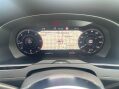 Volkswagen Passat 2.0 TDI R-Line DSG Euro 6 (s/s) 5dr 29