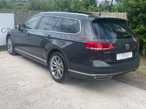 Volkswagen Passat 2.0 TDI R-Line DSG Euro 6 (s/s) 5dr 4