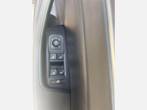 Volkswagen Passat 2.0 TDI R-Line DSG Euro 6 (s/s) 5dr 28