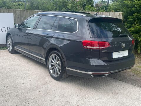 Volkswagen Passat 2.0 TDI R-Line DSG Euro 6 (s/s) 5dr 4