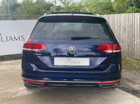 Volkswagen Passat 2.0 TDI R-Line Euro 6 (s/s) 5dr 4