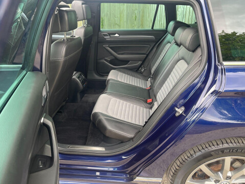Volkswagen Passat 2.0 TDI R-Line Euro 6 (s/s) 5dr 14