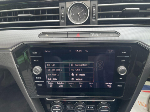 Volkswagen Passat 2.0 TDI R-Line Euro 6 (s/s) 5dr 25