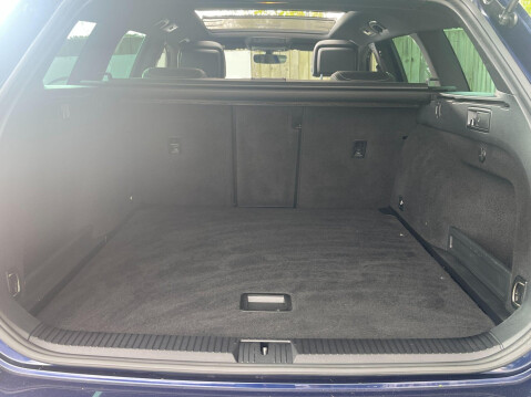 Volkswagen Passat 2.0 TDI R-Line Euro 6 (s/s) 5dr 33
