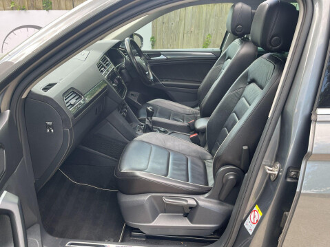 Volkswagen Tiguan 2.0 TDI SEL 4Motion Euro 6 (s/s) 5dr 14
