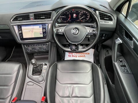 Volkswagen Tiguan 2.0 TDI SEL 4Motion Euro 6 (s/s) 5dr 2